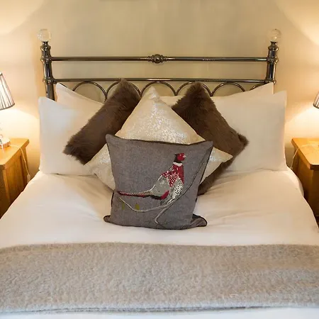 Hall Farm Bed & Breakfast Bed & Breakfast Stittenham