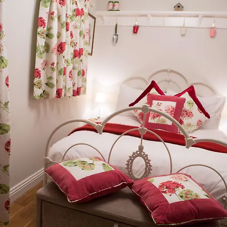 Hall Farm Bed & Breakfast 4* Stittenham